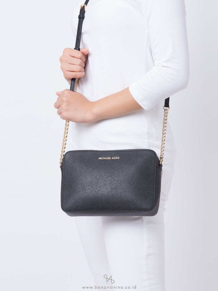 MICHAEL KORS Jet Set Item Large Crossbody Black