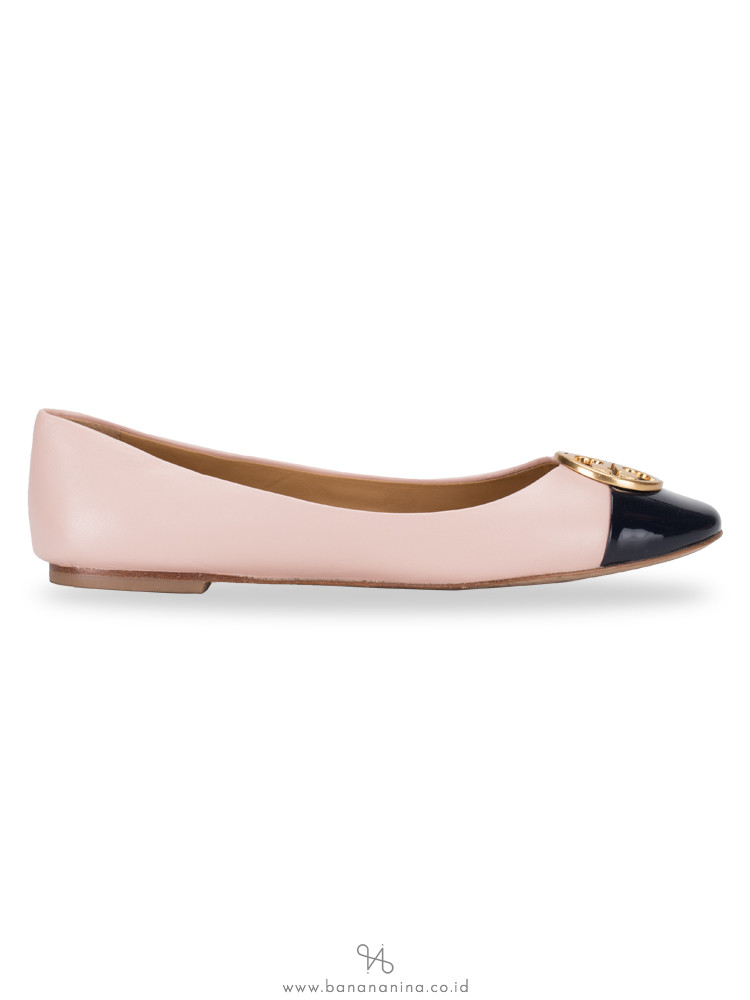 TORY BURCH Chelsea Cap-Toe Leather Flats Sea Shell Perfect Navy Sz 8