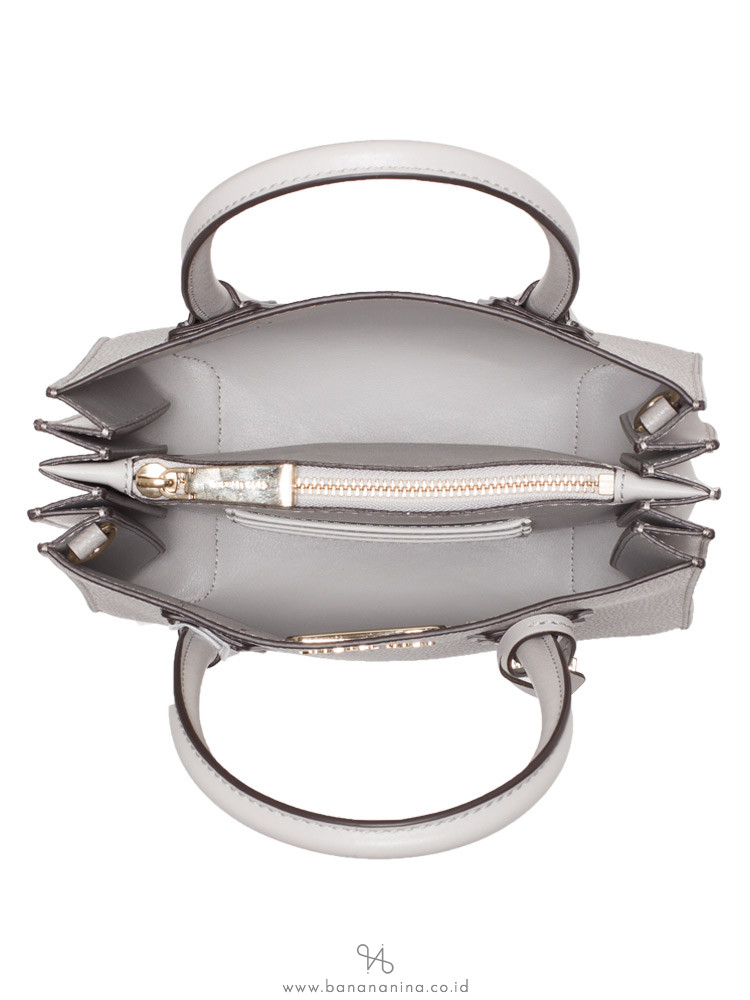 MICHAEL KORS Mercer Accordion Medium Messenger Pearl Grey