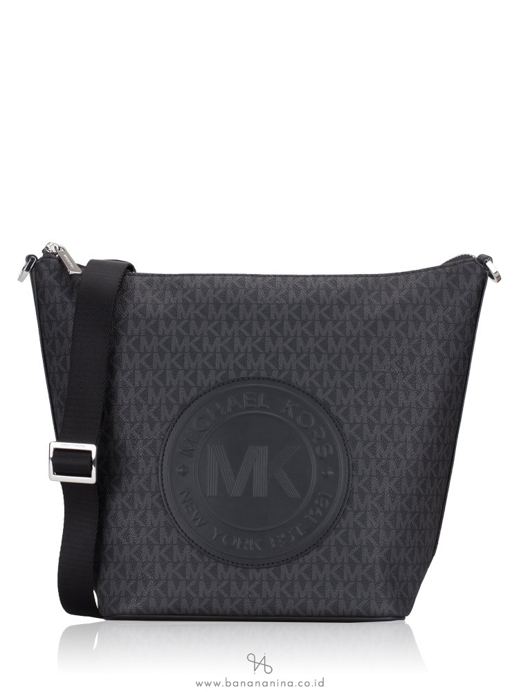 MICHAEL KORS Fulton Sport Signature Large Zip Bucket Messenger Black