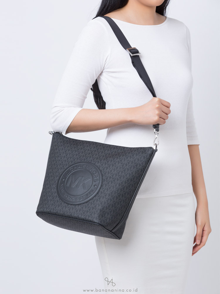 michael kors fulton messenger