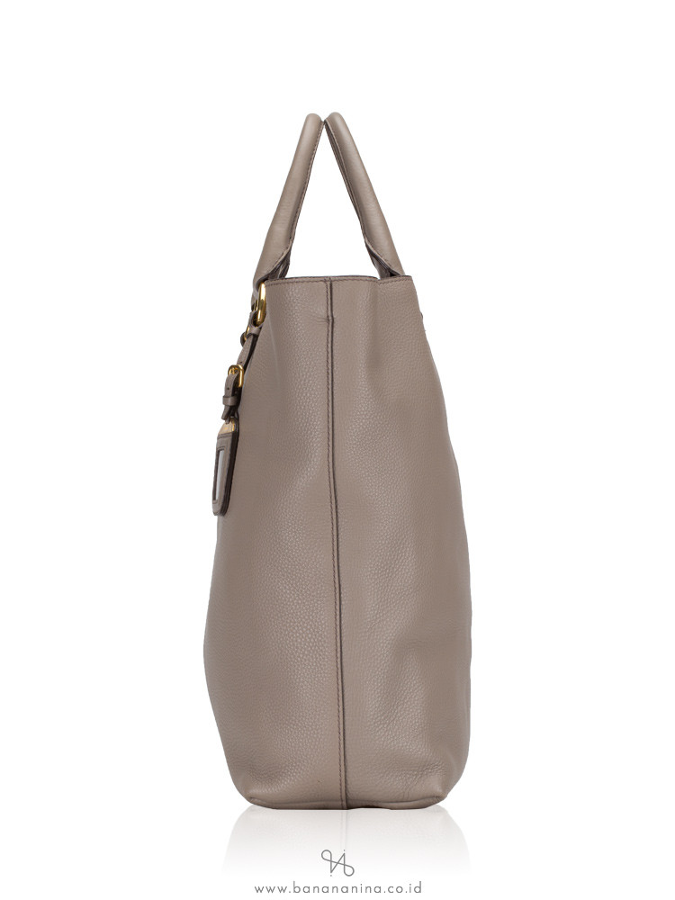 PRADA BN1713 Vitello Daino Tote Argilla