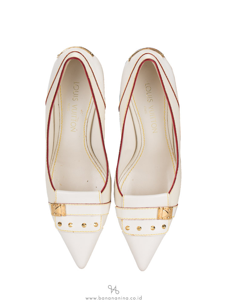 LOUIS VUITTON Suhali Buckle Kitten Heels White Sz 38