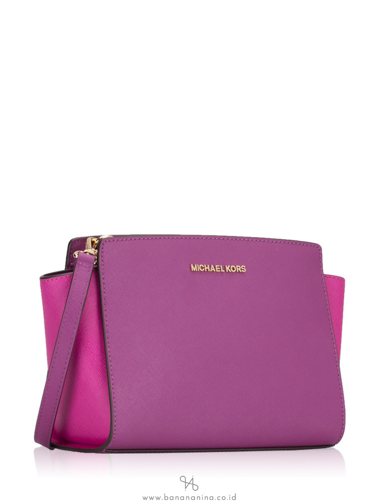 MICHAEL KORS Selma Medium Messenger Pomegranate Multi
