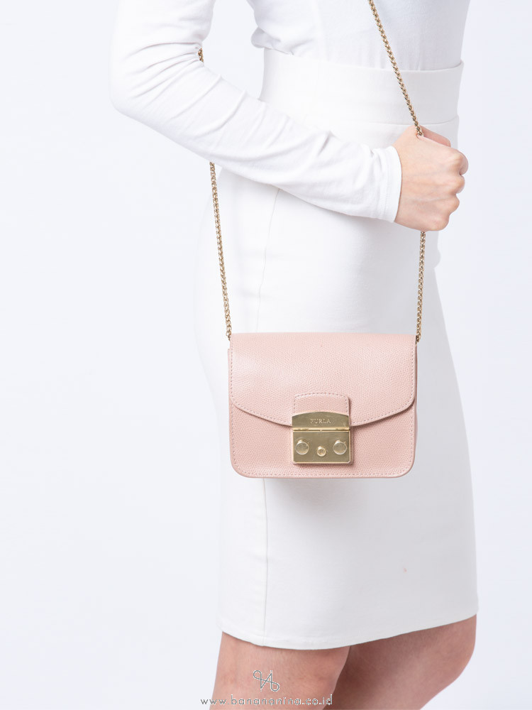 furla metropolis mini moonstone