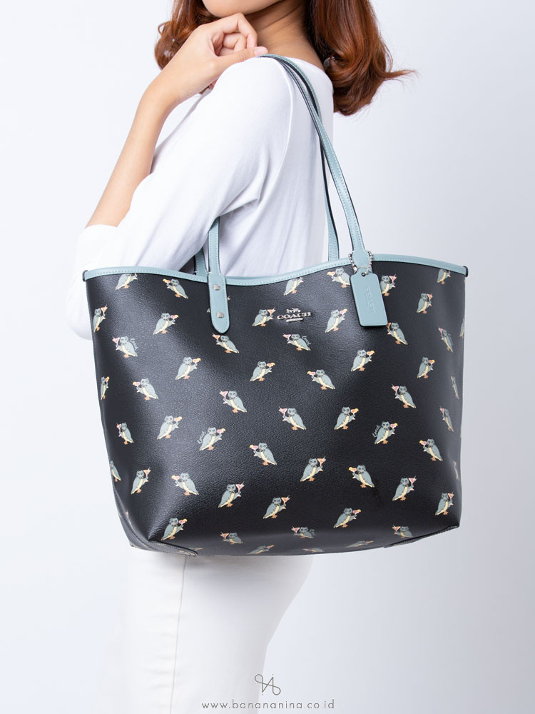 Coach owl purse