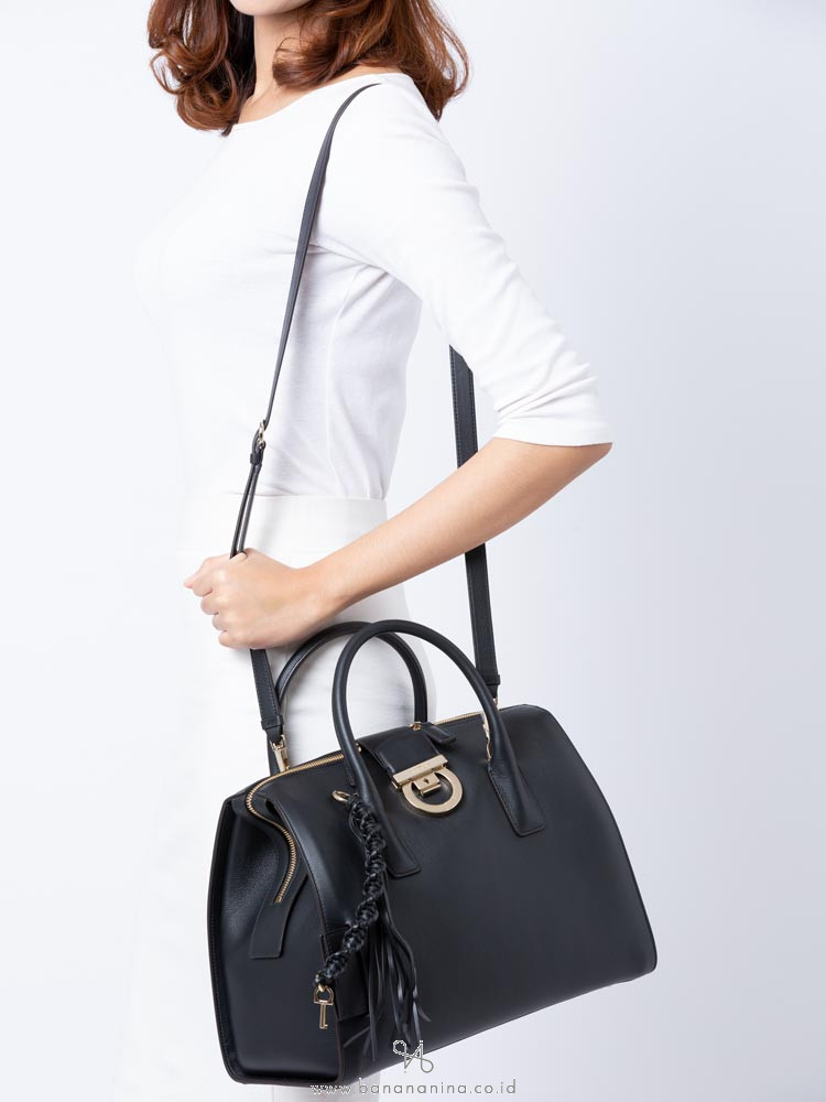 SALVATORE FERRAGAMO Lock Tote 35 Black