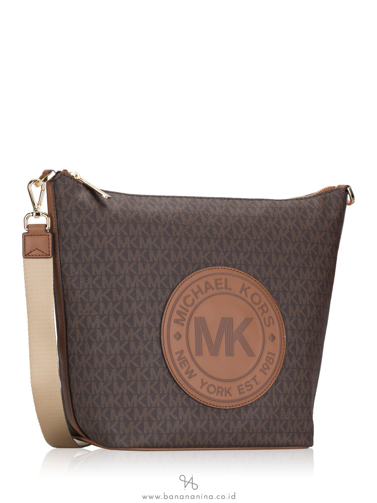 MICHAEL KORS Fulton Sport Signature Large Zip Bucket Messenger Brown