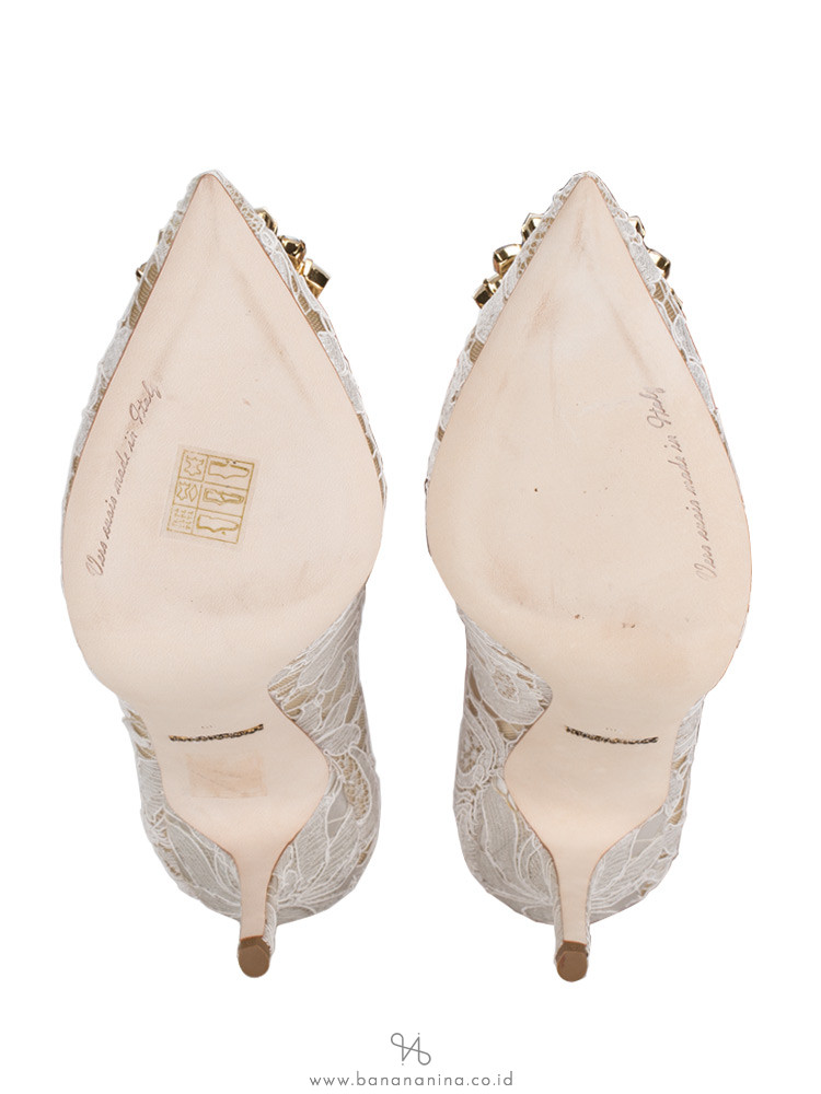 DOLCE & GABBANA Belucci Embellished Lace Pump Icy White Sz 39