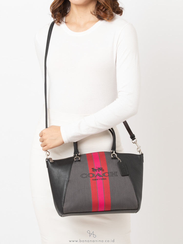 Horse and carriage jacquard prairie satchel Sale