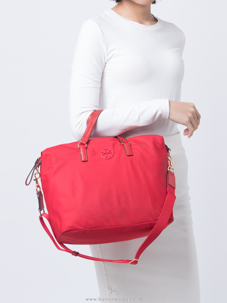 TORY BURCH Tilda Nylon Slouchy Satchel Brilliant Red