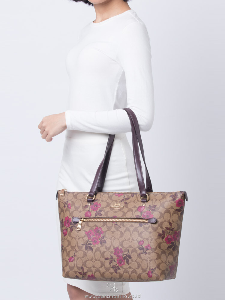COACH 88876 Signature Victorian Floral Print Gallery Tote Khaki Berry Multi
