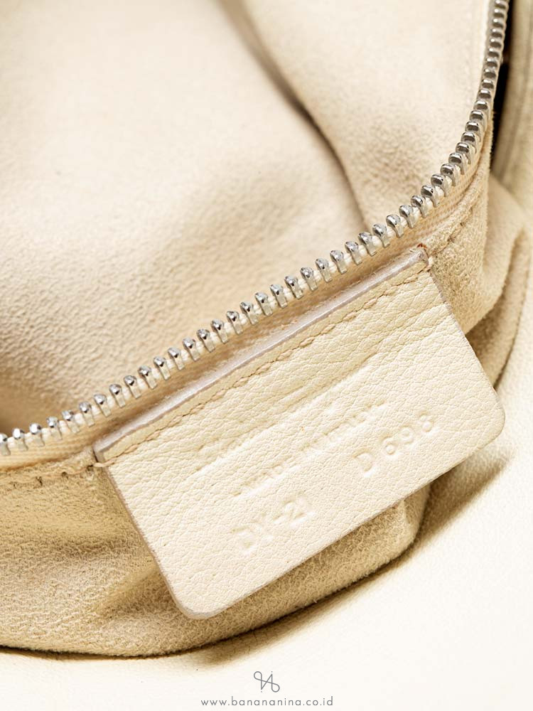 SALVATORE FERRAGAMO Arianna Zip Tote White