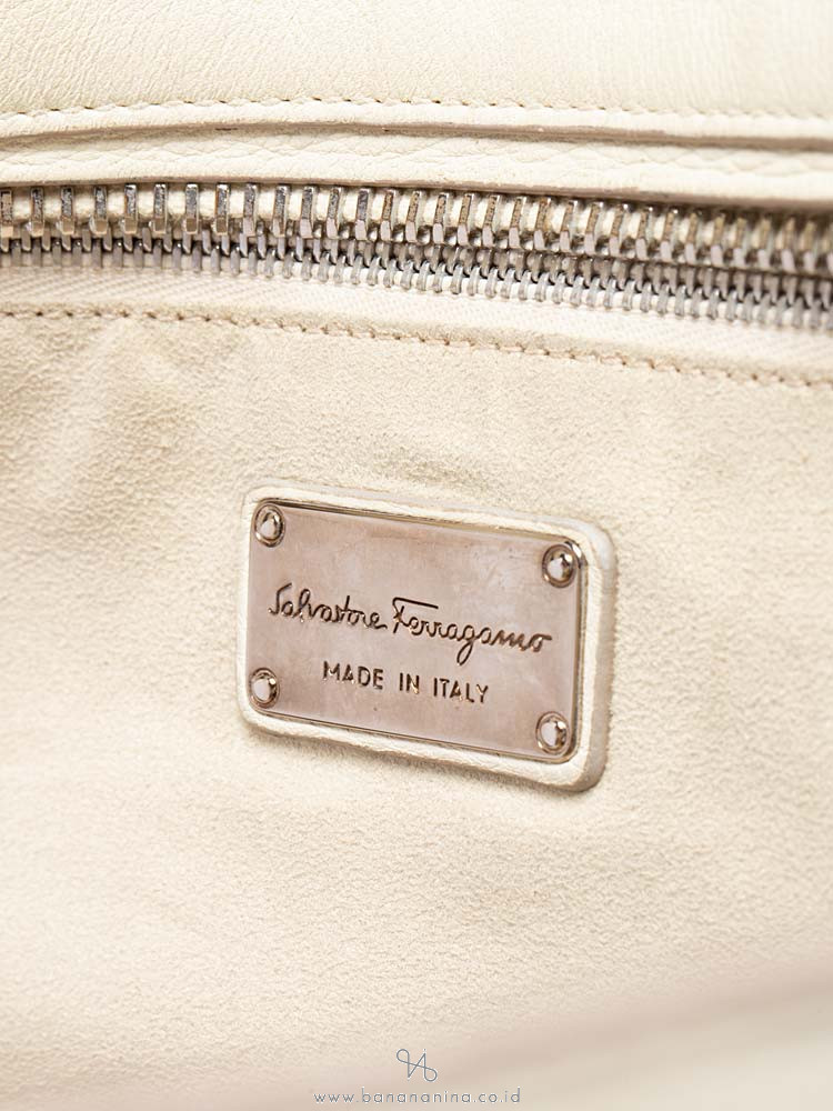 SALVATORE FERRAGAMO Arianna Zip Tote White