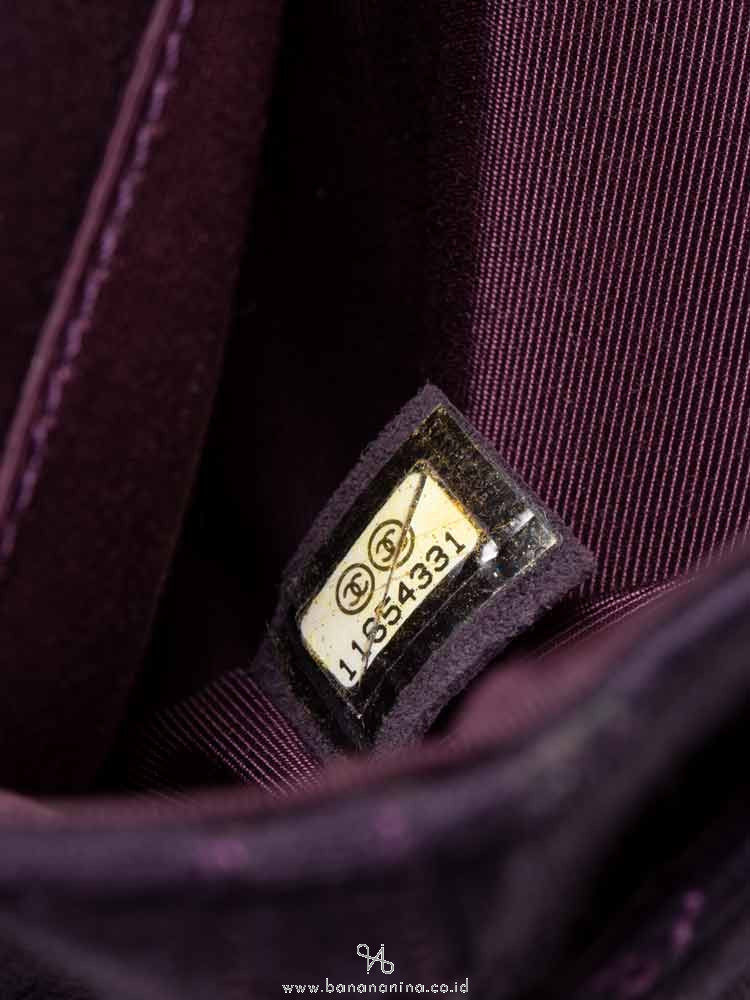 CHANEL Croc Embroidered Jersey Reissue Classic 225 Flap Bag Purple