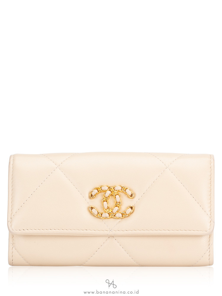CHANEL 19 Long Flap Wallet Beige