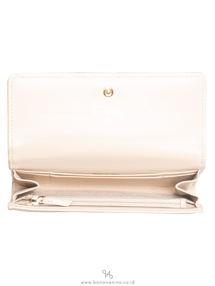 CHANEL 19 Long Flap Wallet Beige