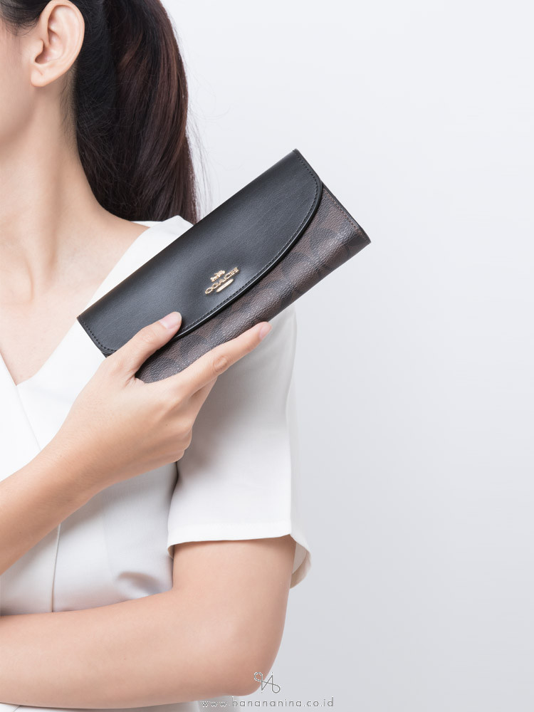 COACH 54022 Signature Leather Slim Envelope Wallet Brown Black