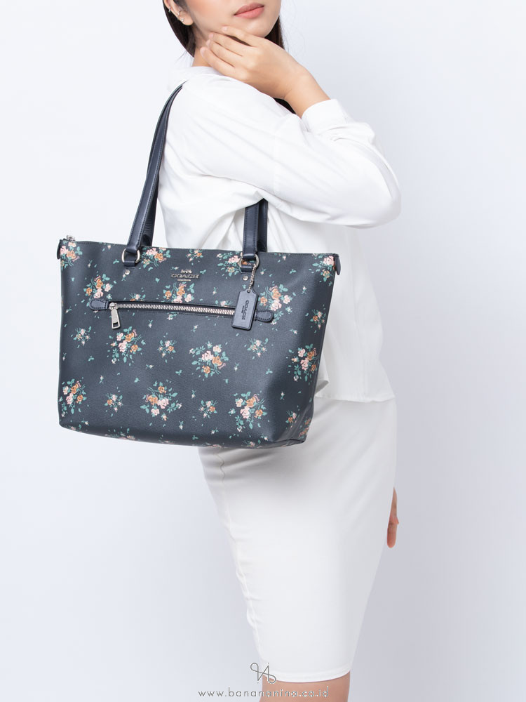 Coach Gallery Tote With Rose Bouquet Print 2024 favors