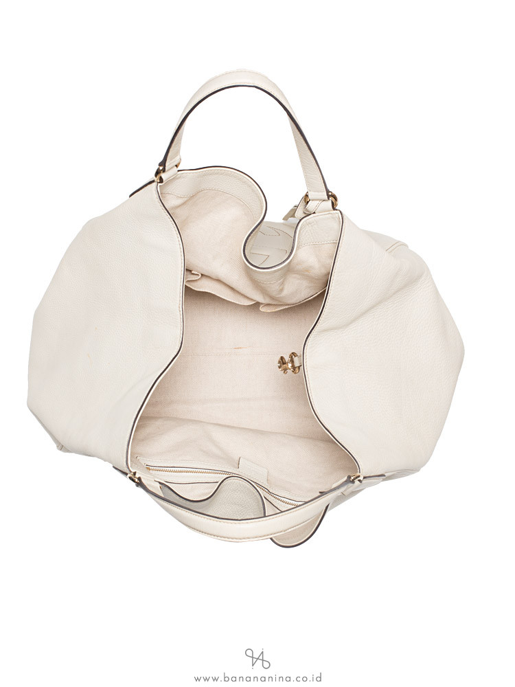 GUCCI Large Soho Shoulder Bag Off White