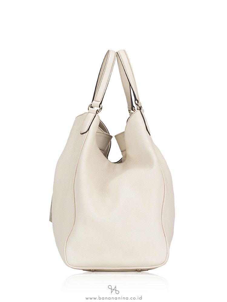 GUCCI Large Soho Shoulder Bag Off White