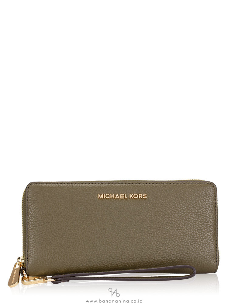 MICHAEL KORS Jet Set Large Pebbled Continental Wallet Duffle