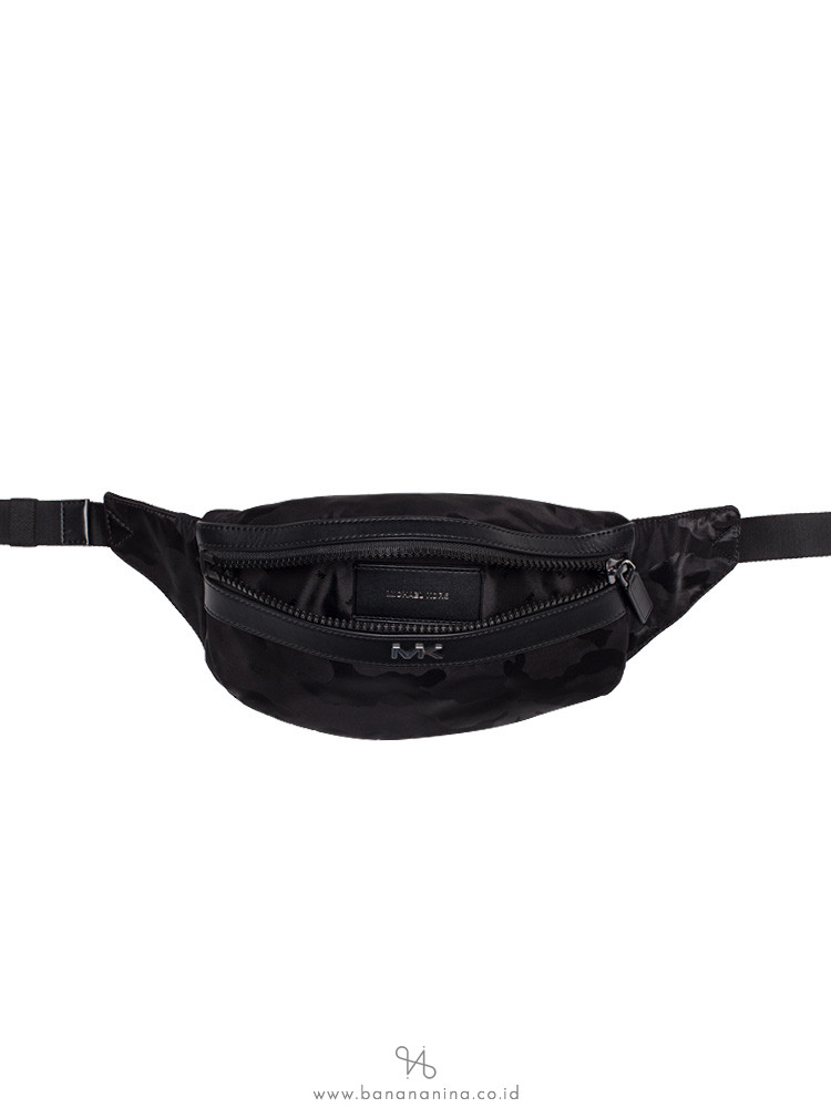 MICHAEL KORS Men Kent Nylon Belt Bag Camo Black