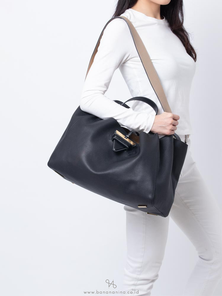 LOEWE Barcelona Leather Tote Black