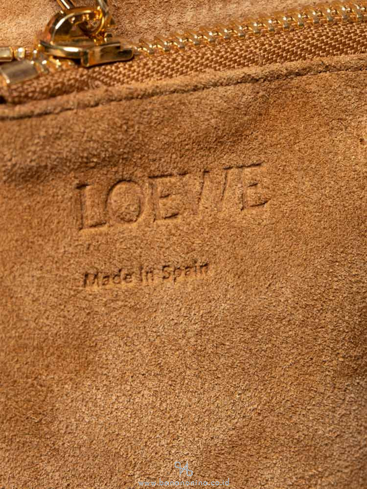 LOEWE Barcelona Leather Tote Black