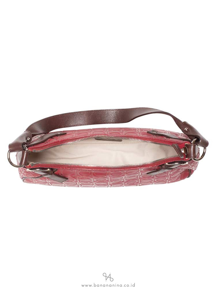 SALVATORE FERRAGAMO Quilted Gancini Shoulder Bag Red