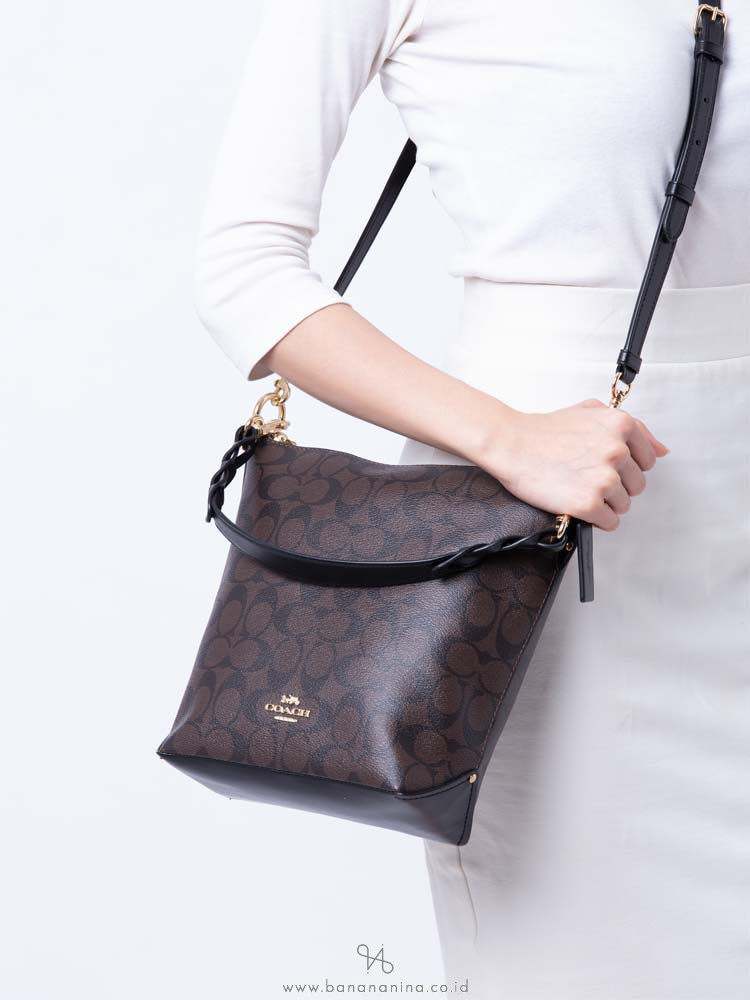 abby duffle in signature canvas