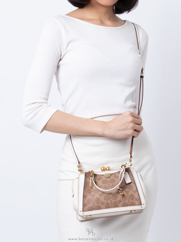 kisslock dreamer 21 coach