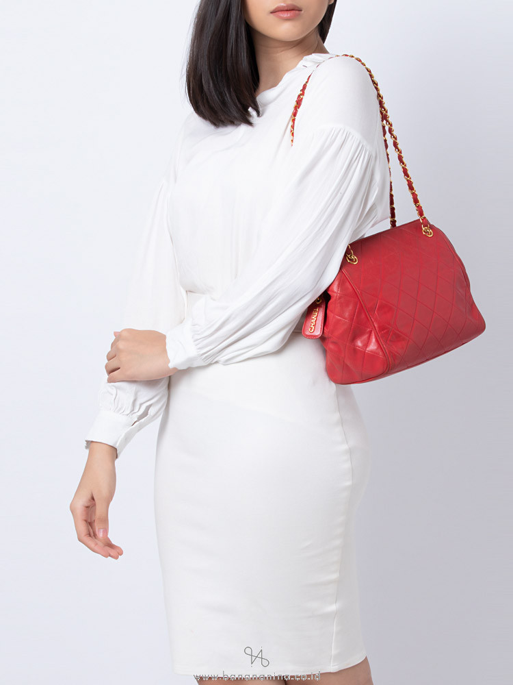 CHANEL Vintage Petite Timeless Shopping Bag Red
