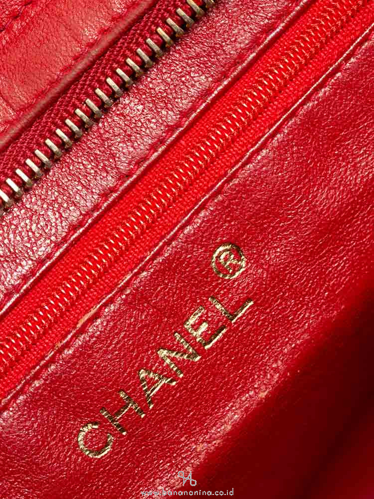 CHANEL Vintage Petite Timeless Shopping Bag Red