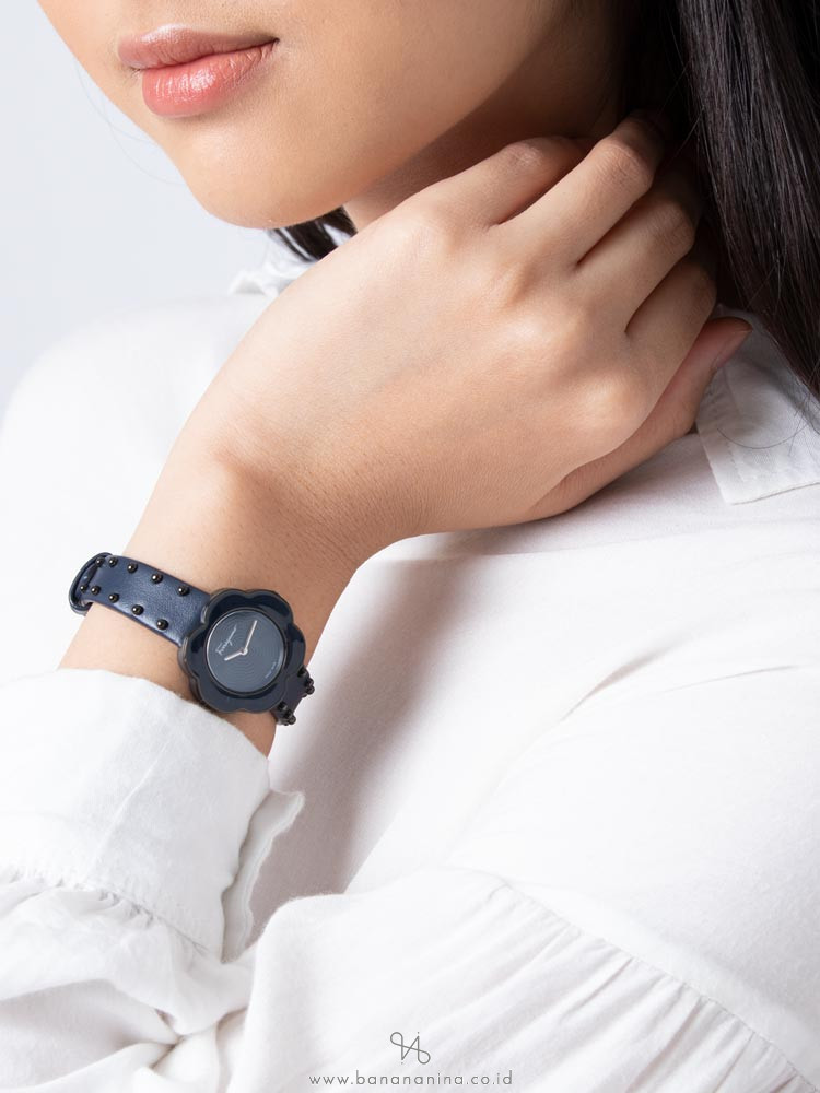 SALVATORE FERRAGAMO SFCR00318 Fiore Leather Watch Blue Black