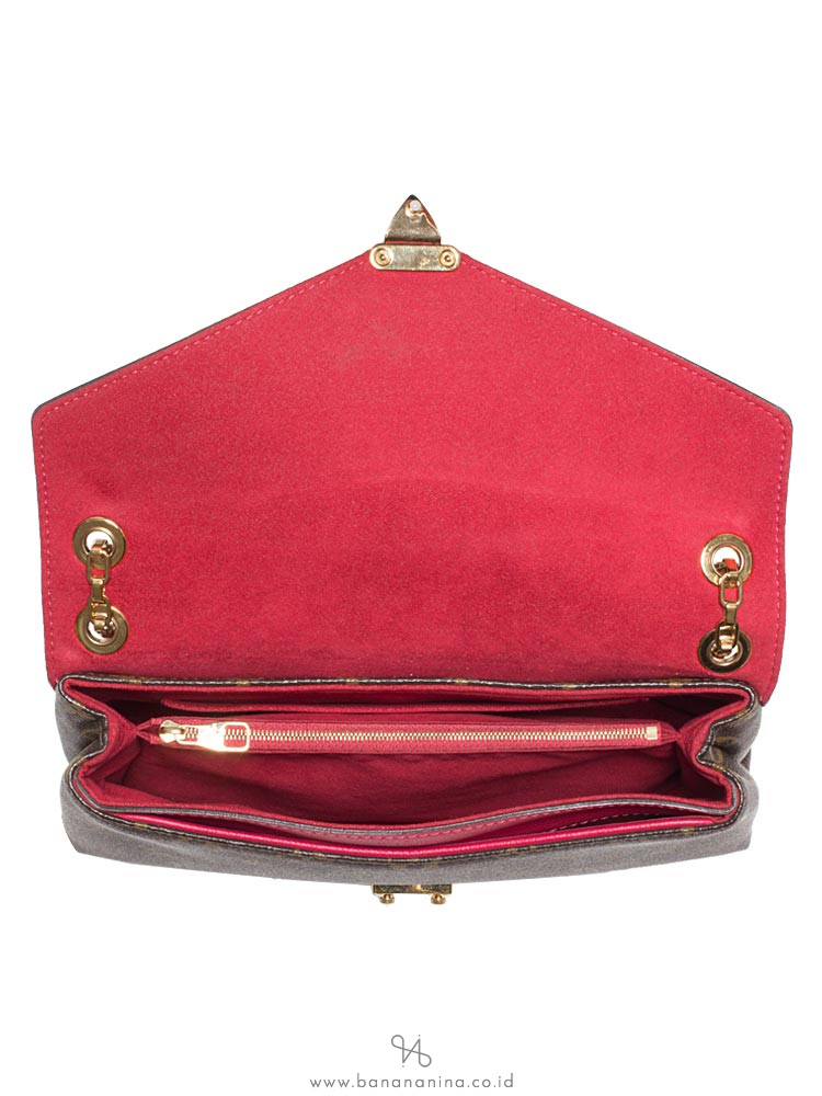 LOUIS VUITTON Monogram Pallas Chain Dahlia