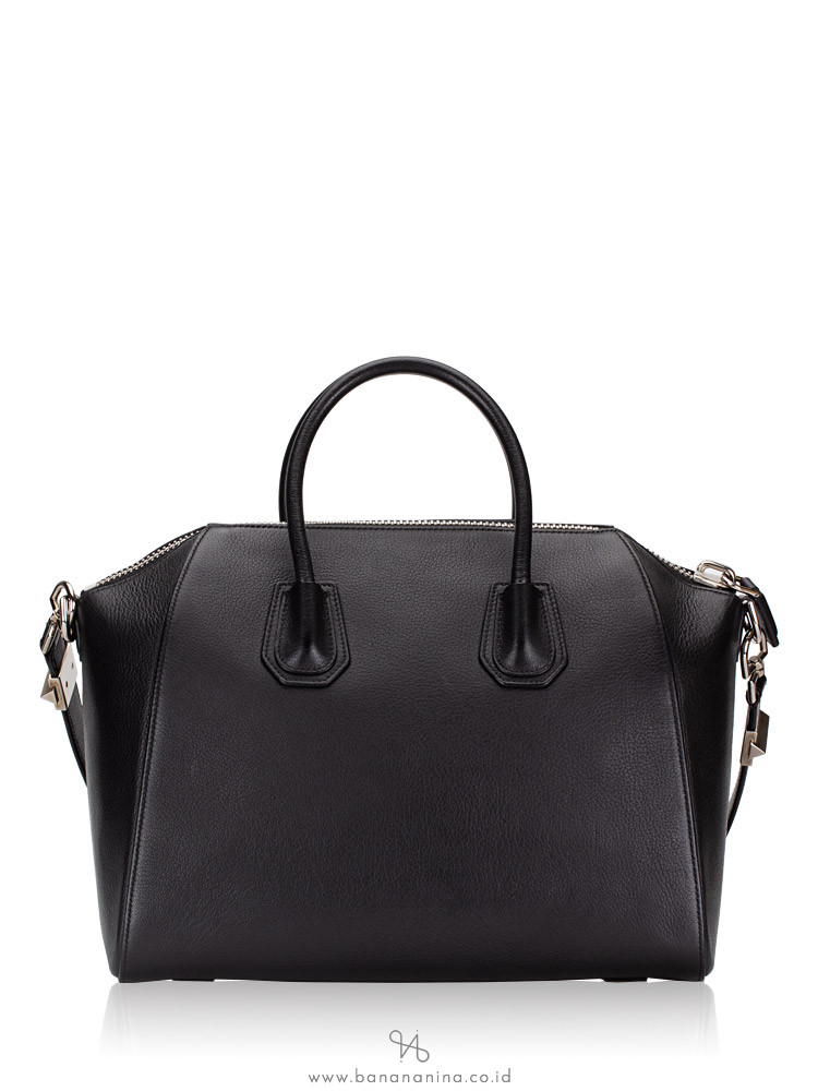 GIVENCHY Grained Leather Medium Antigona Black
