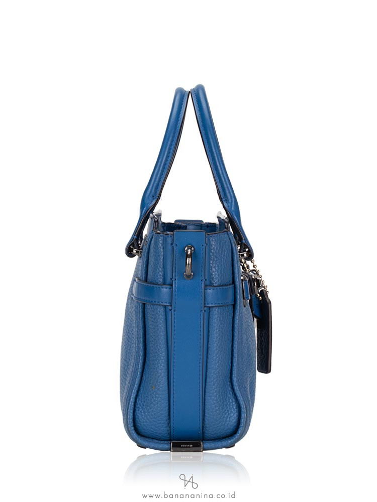 COACH 37444 Pebble Leather Swagger 21 Lapis