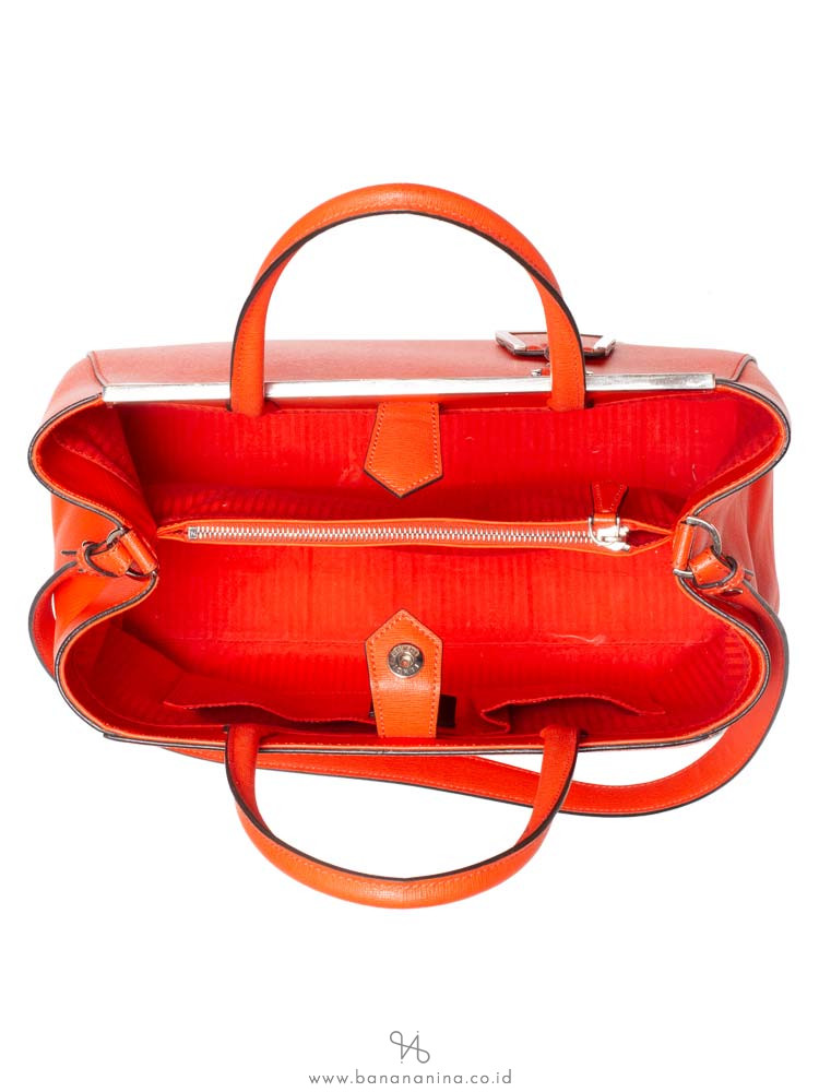 FENDI Vitello Elite Regular 2Jours Tote Poppy Red