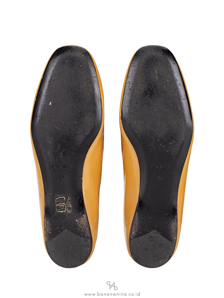 PRADA Patent Leather Loafers Mustard Sz 39