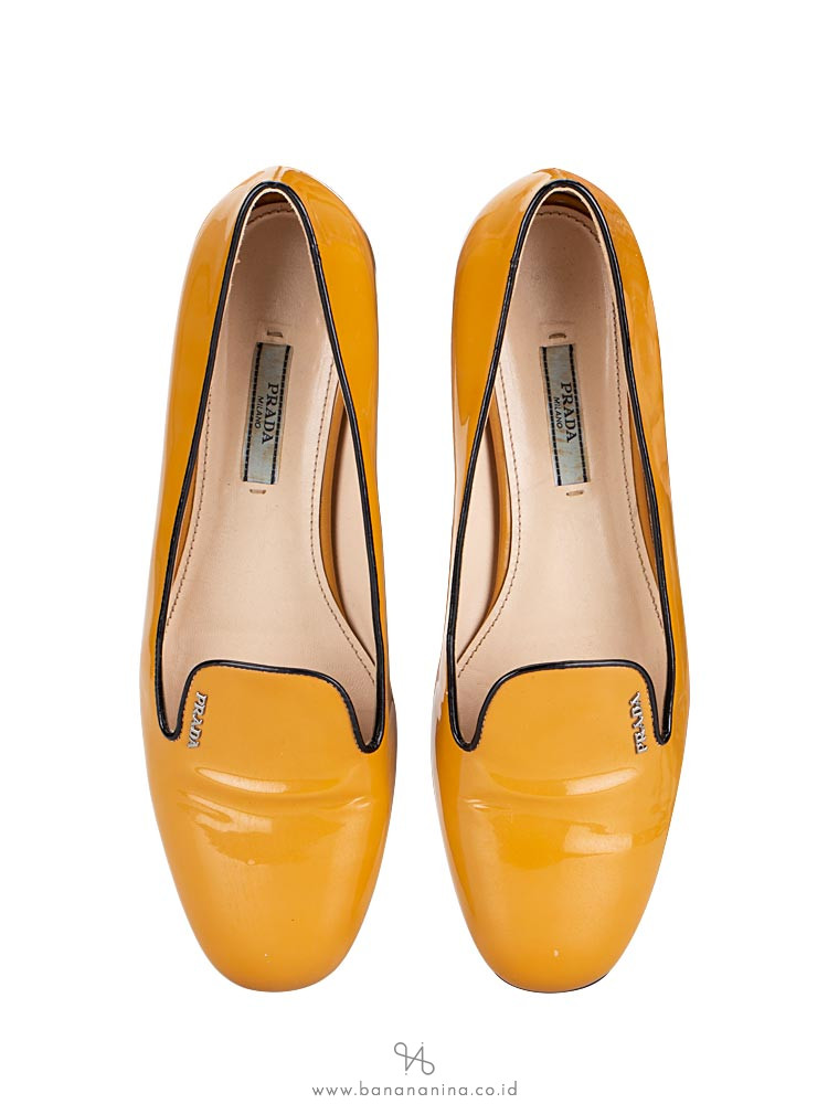 PRADA Patent Leather Loafers Mustard Sz 39