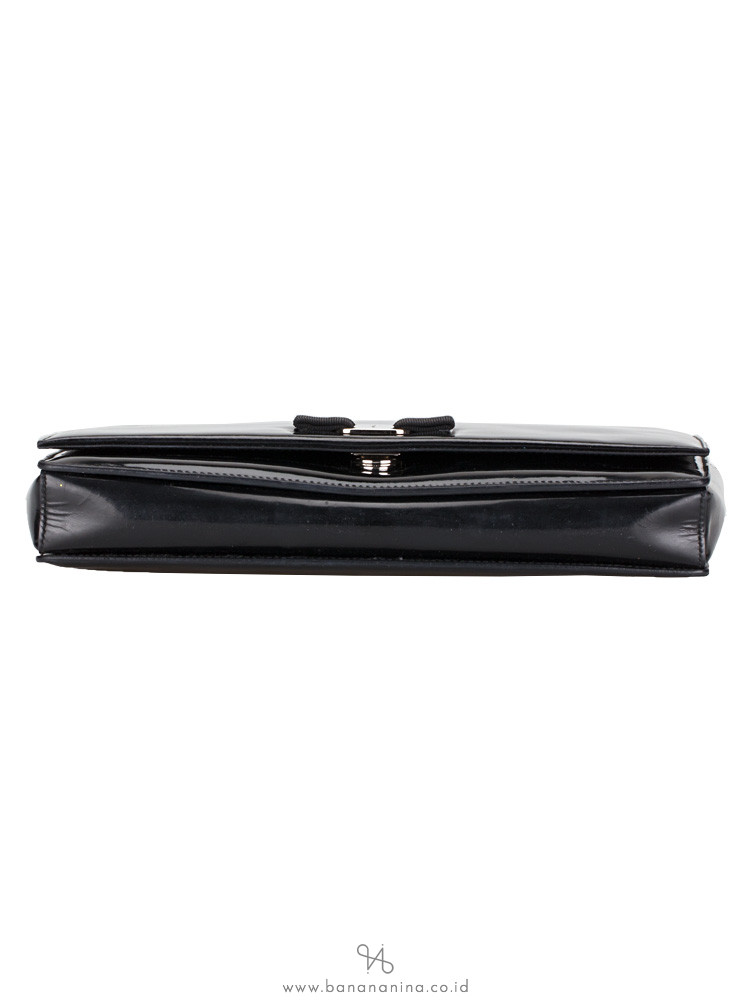 SALVATORE FERRAGAMO Miss Vara Bow Patent Large Crossbody Bag Black