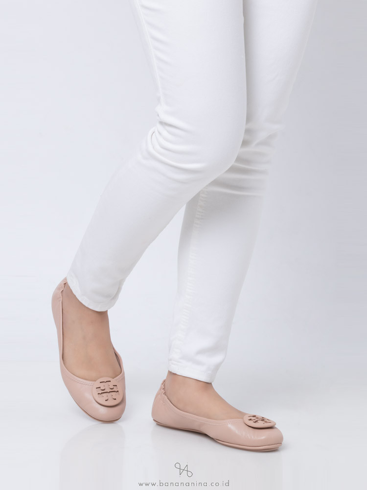 tory burch minnie flats goan sand