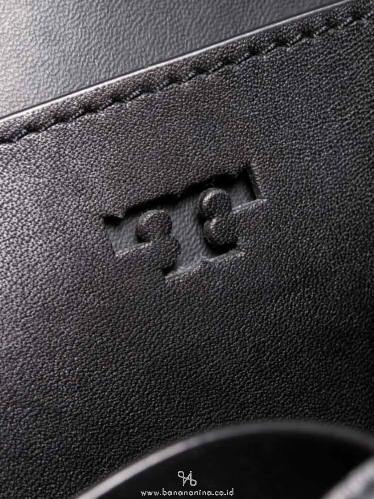 TORY BURCH Block T Small Bucket Bag Black