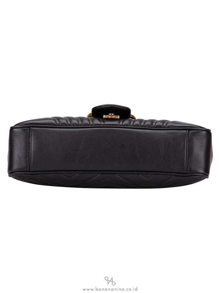 GUCCI GG Marmont Matelasse Medium Flap Bag Black