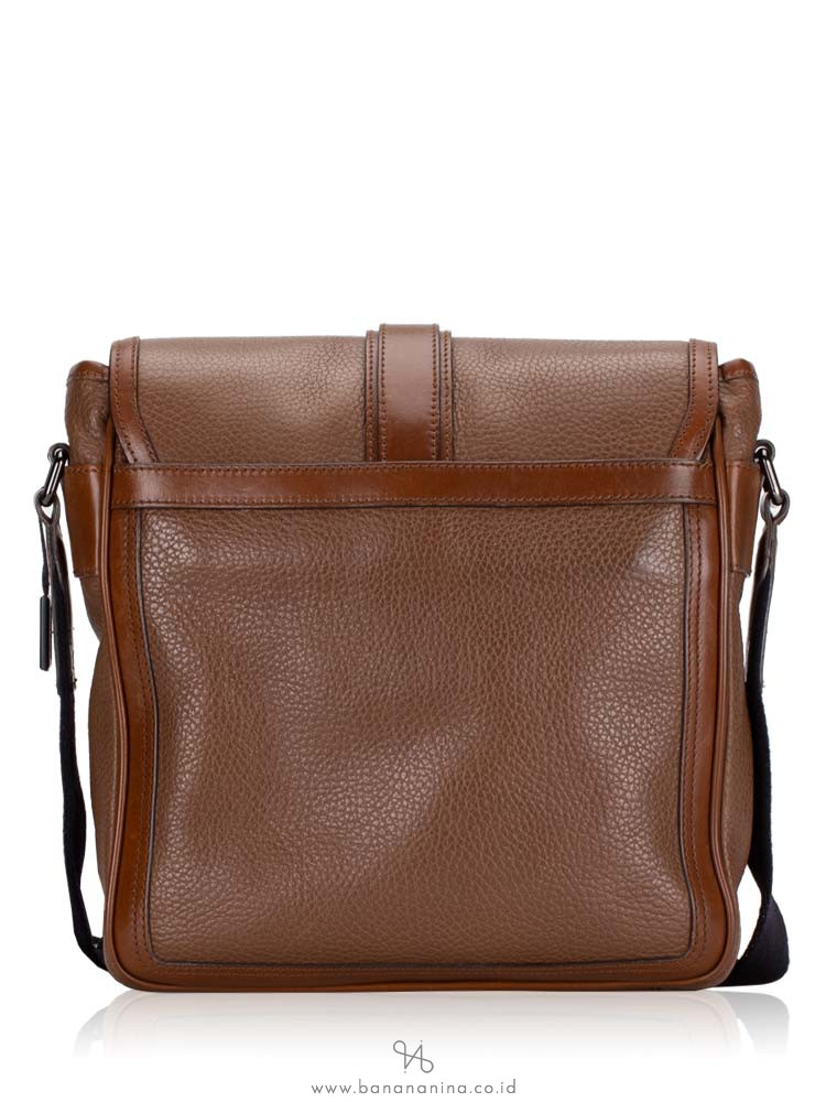 BURBERRY Men Leather Messenger Brown