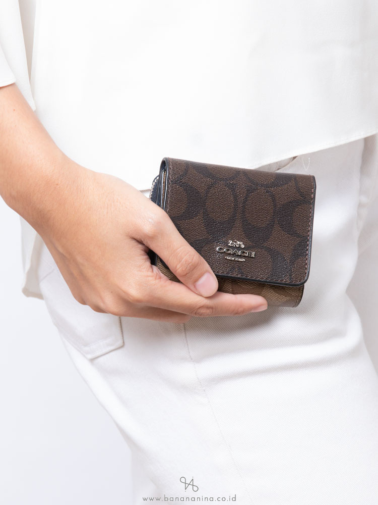 COACH 78081 Blocked Signature Small Trifold Wallet Brown Midnight