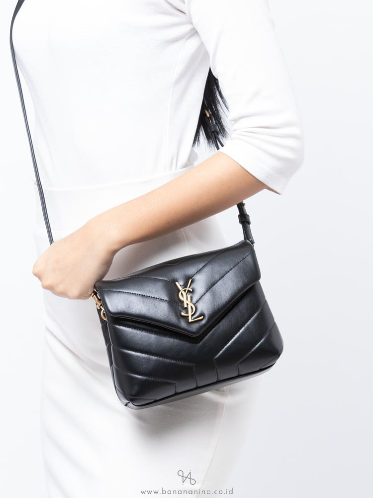 SAINT LAURENT Matelasse LouLou Toy Crossbody Black