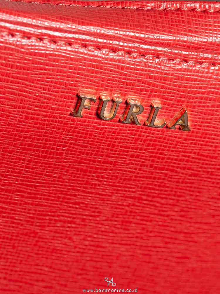 FURLA Business XL Zip Wallet Carminio