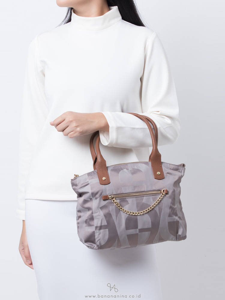 Aigner taupe clearance